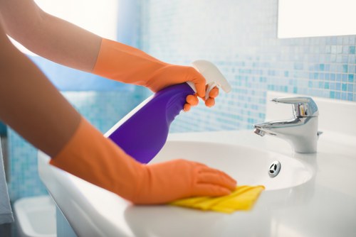 Patio cleaning for homes and businesses across Ealing