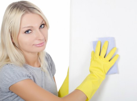 Streak-free glass cleaning for a business in Ealing